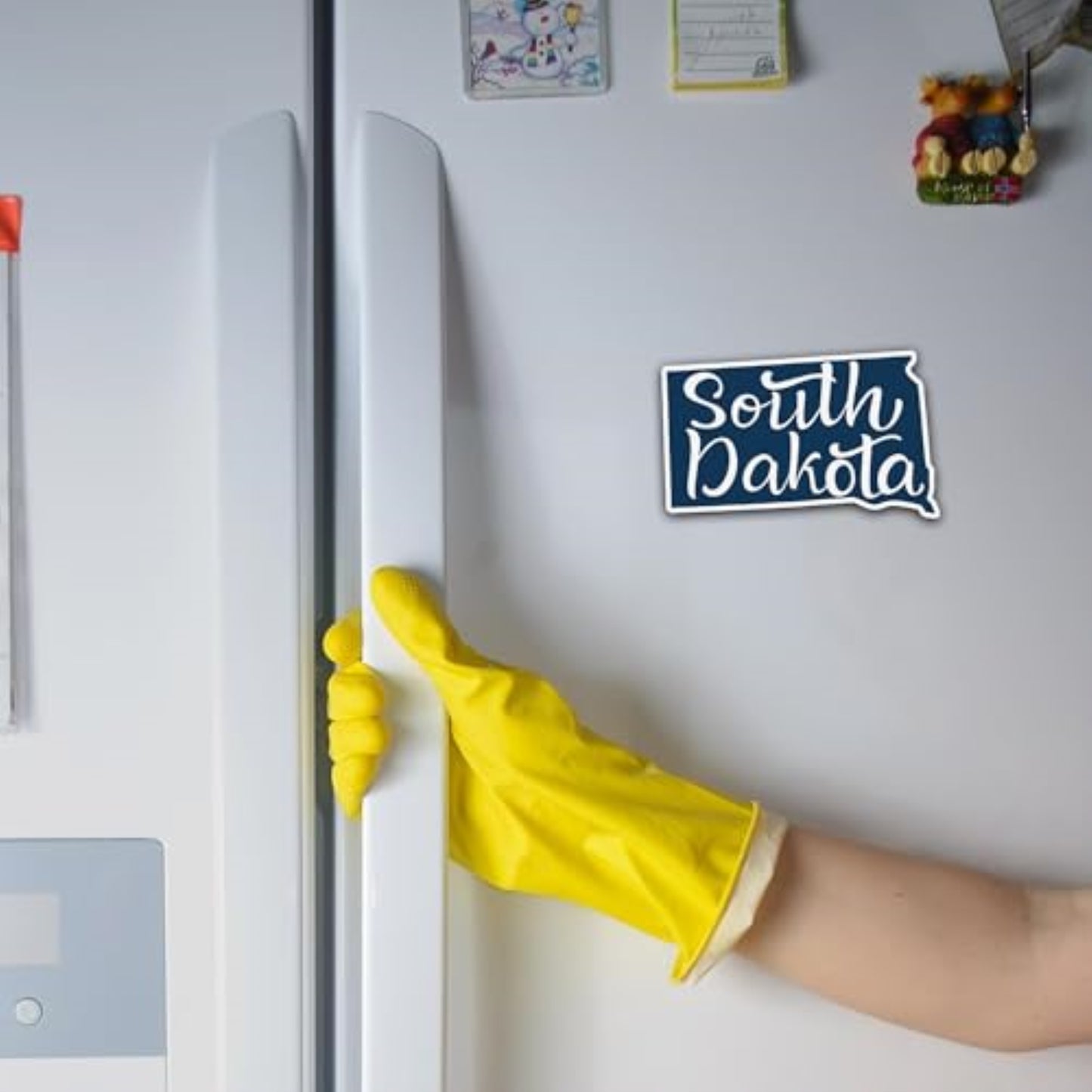 Magnet Me Up South Dakota State Magnet - Full-Color Vinyl State Magnetic Decal, Die-Cut Shape, 6x4 Inches, Collectible Souvenir - Durable UV Ink, Weatherproof Fridge Magnet – Made in USA