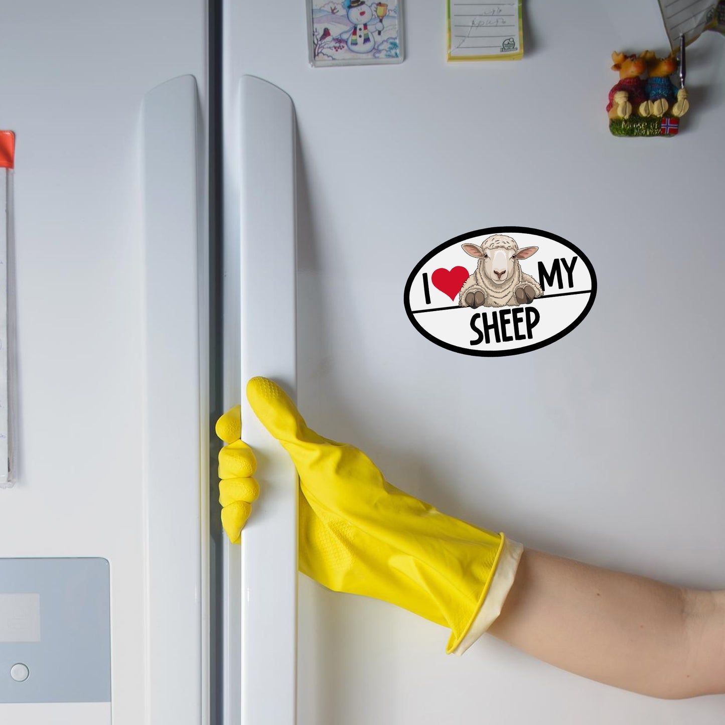 Magnet Me Up I Love My Sheep Car Magnet Decal, 4x6 Oval, Charming Farm Animals, Fun Accessory for Sheep Lovers, Lockers, Bumper Magnet